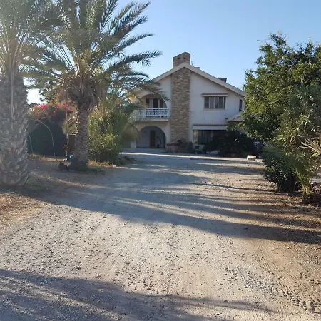 Kiriaki House بيت للعطل